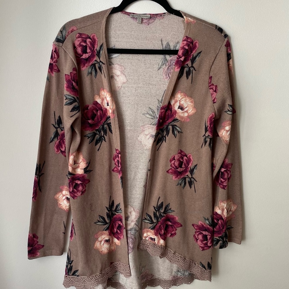 Charlotte Russe floral cardigan with lace trim size M